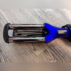 Ion Triple Barrel Waver